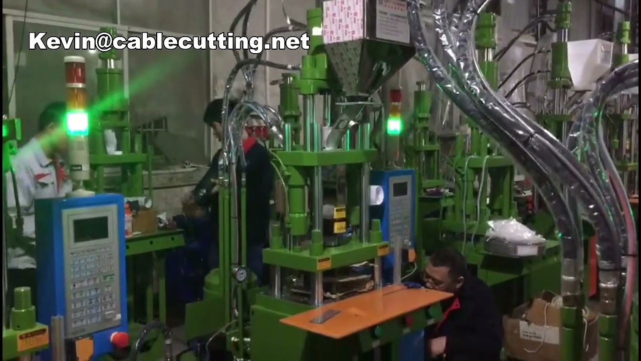 Machine de fabrication de fiches 2 broches 35 tonnes - Moulage plastique haute performance