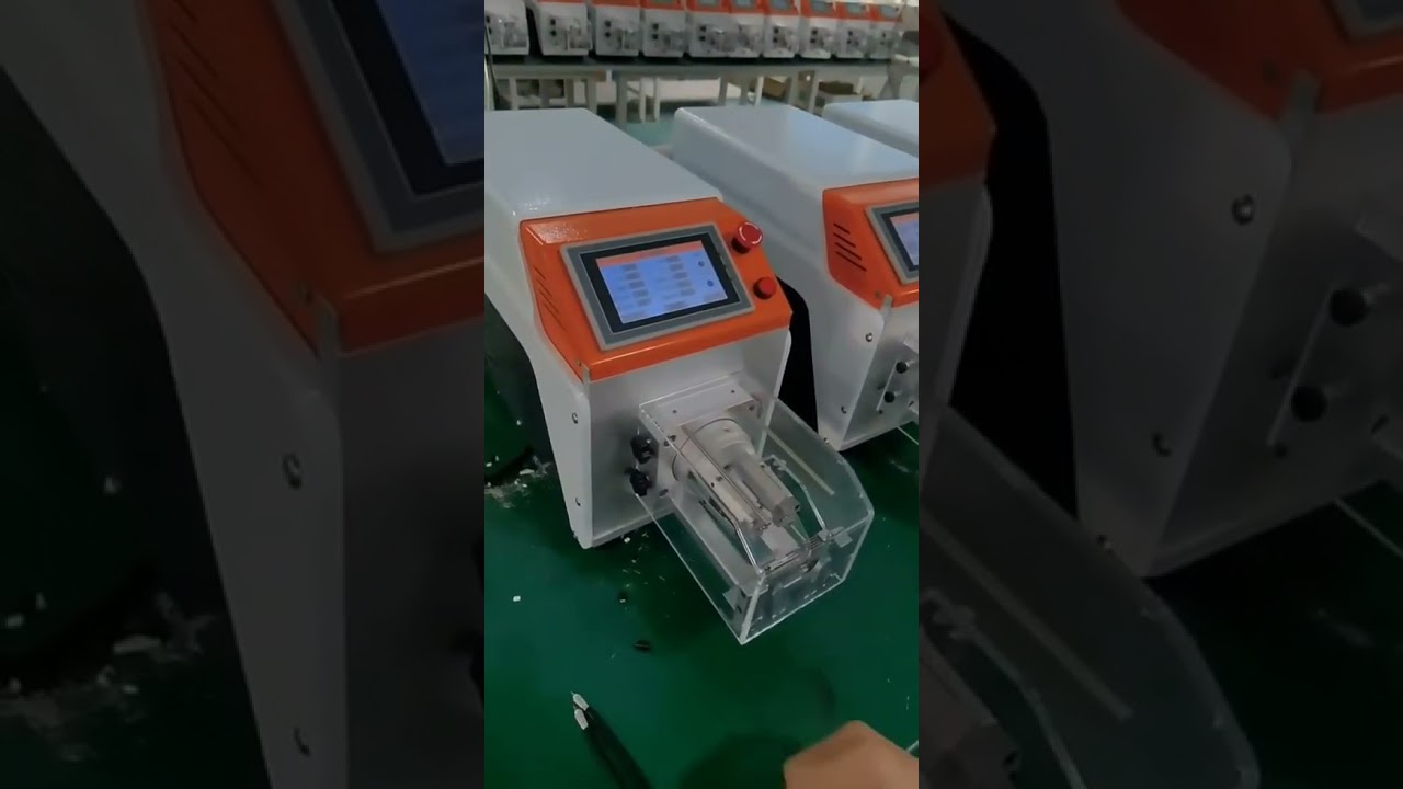 Machine à dénuder les câbles coaxiaux semi-automatique avec pédale de démarrage #automobile #machine