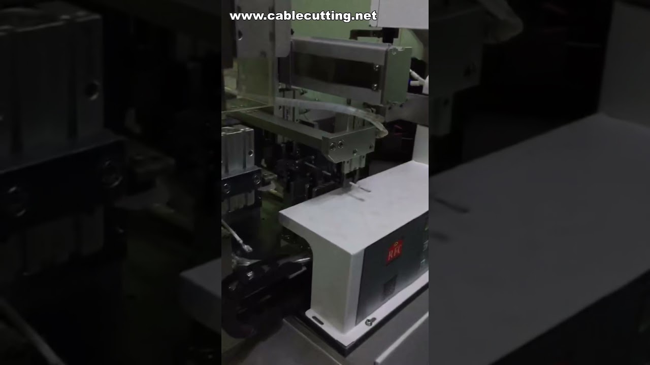 Machine automatique de dénudage et sertissage de fils – Coupe précise et connexion de bornes électriques