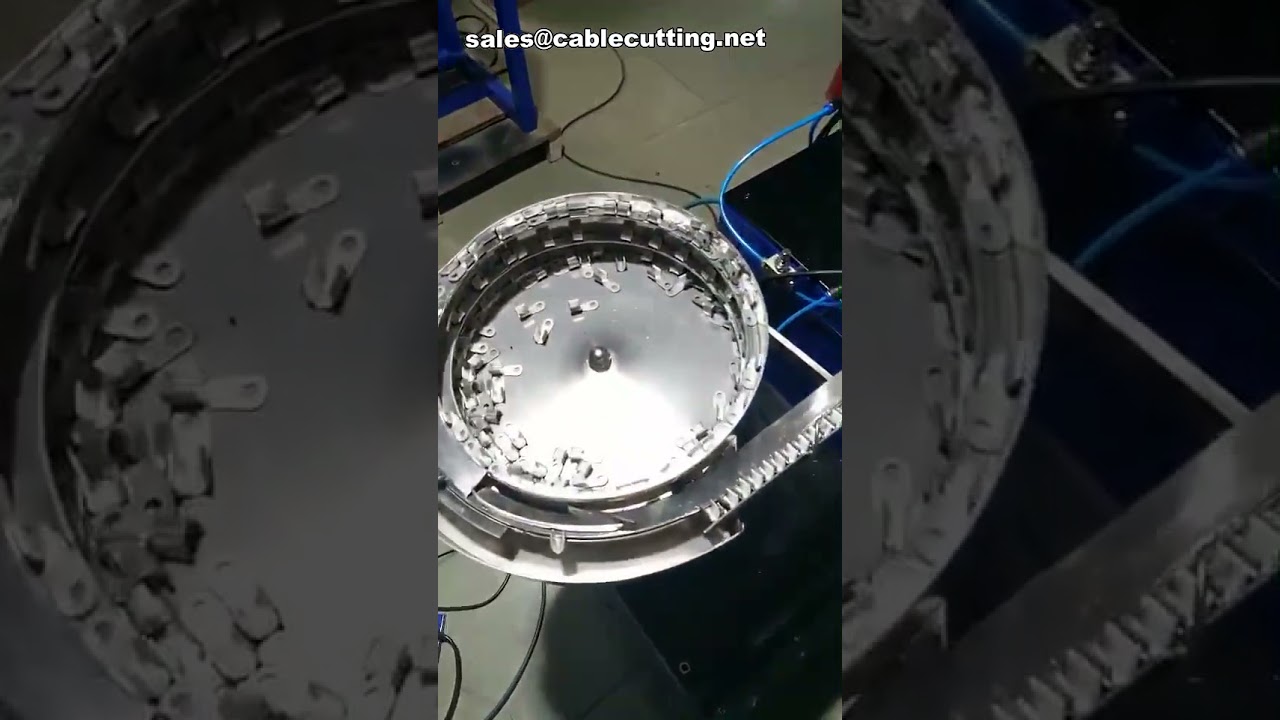 Machine à sertir à plateau vibrant pour cosses isolées – haute précision et automatisation