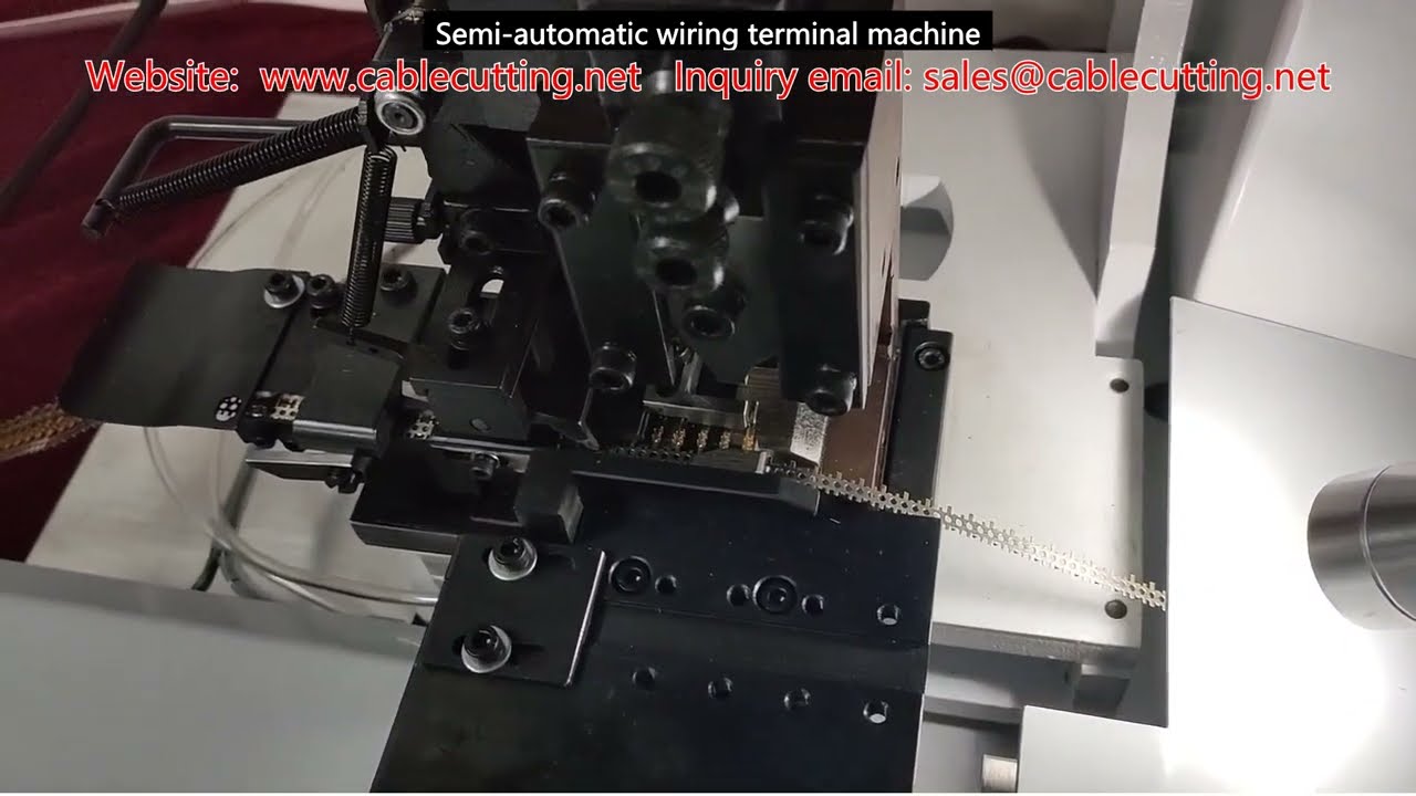 Machine à bornes semi-automatique pour câbles - Précision et productivité