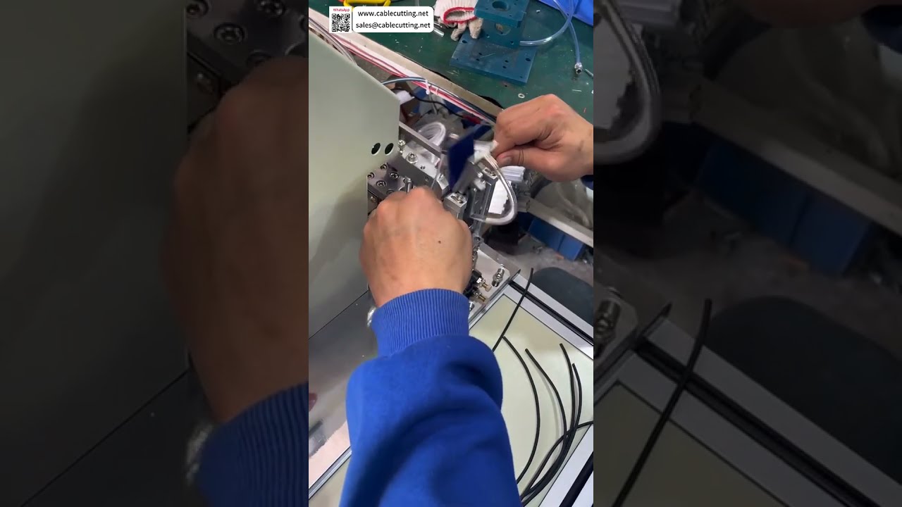 Machine d'étiquetage et de pliage de fils à servomoteur – Application de tags rapide et fiable (version courte)