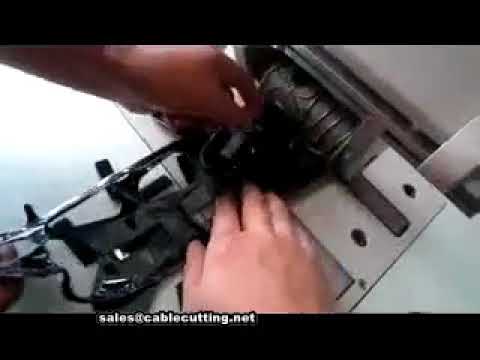 Machine de découpe par ultrasons : perforation et découpe de formes velcro