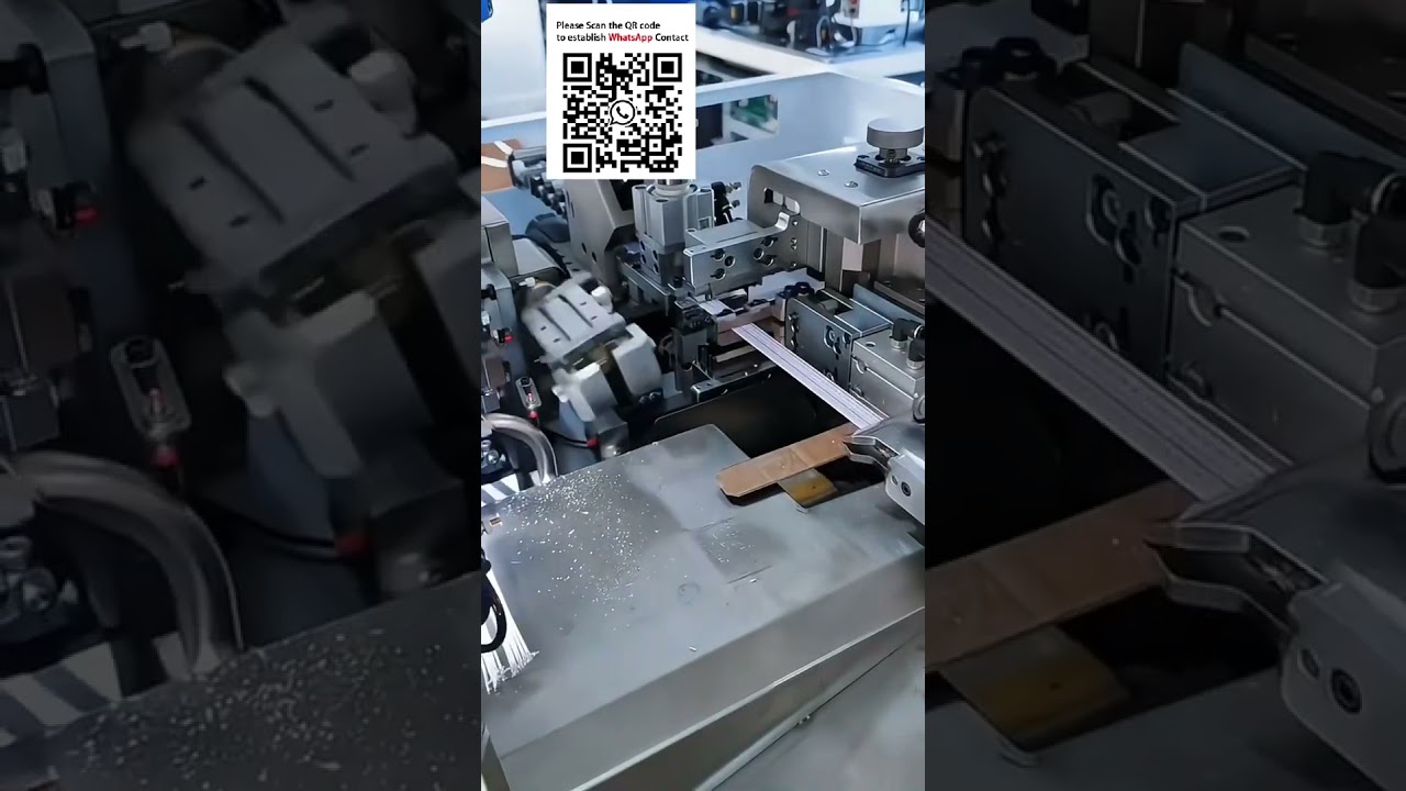 Machine de sertissage de câbles ruban 8 fils parallèles double extrémité #FabricationIntelligente