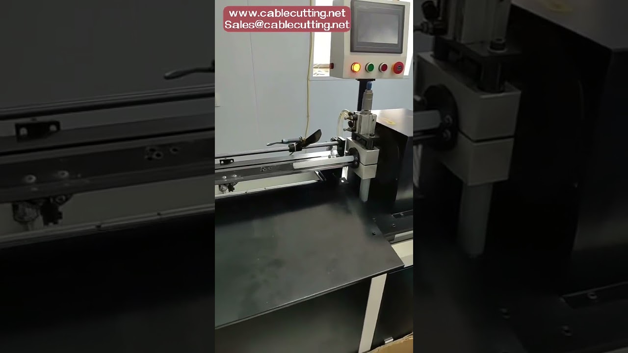Machine de découpe rotative pour gros tubes plastiques (PC, PE, PVC, PP, ABS, PS, PET) - Coupe de tuyaux rigides