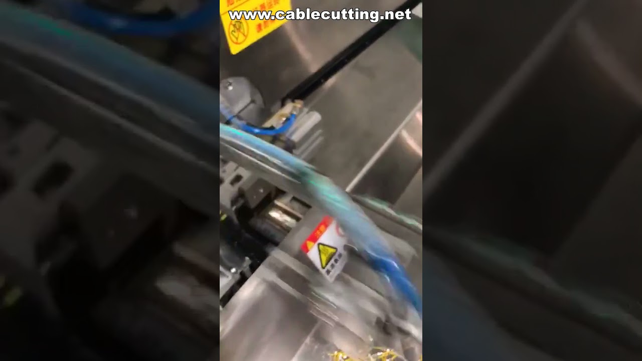 Machine de sertissage et d'étamage de cosses - Automatisation industrielle performante