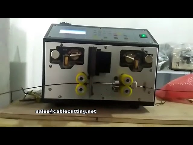Machine automatique de coupe et dénudage de fil de cuivre