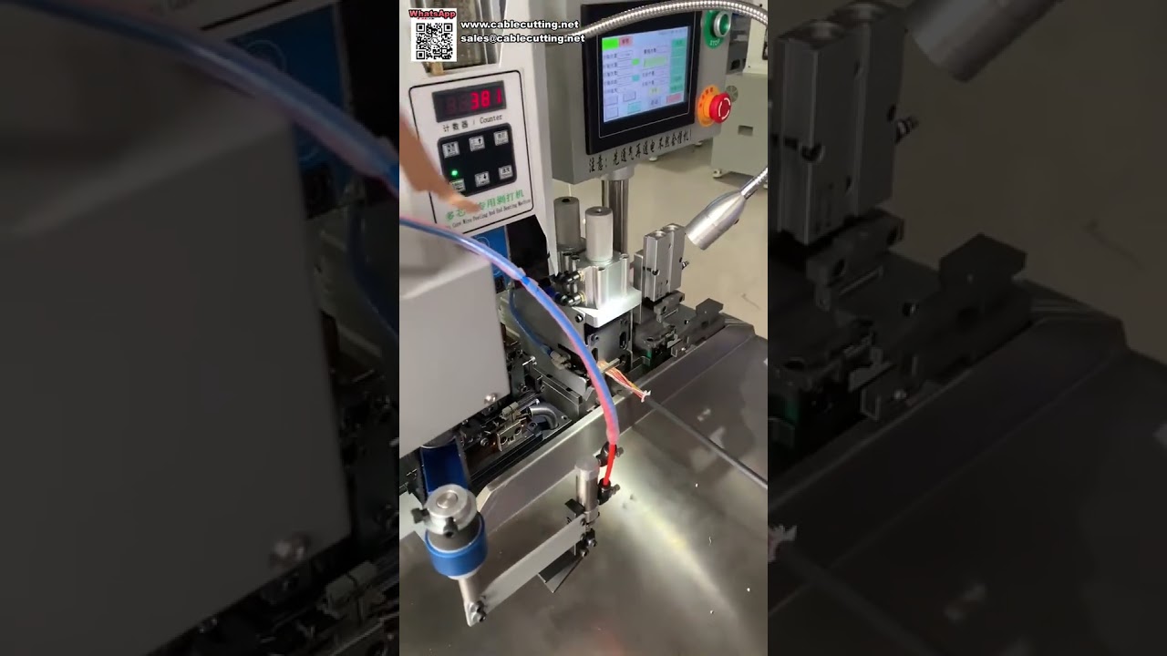 Machine multifonction de dénudage et de sertissage de câbles multiconducteurs — rendement de traitement élevé