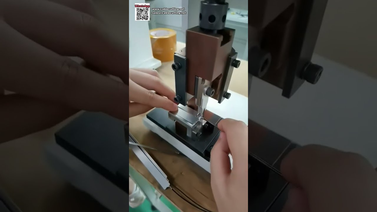 Sertisseuse de terminaux silencieuse 1,5 tonne — Moule unique, traitement de fil de précision
