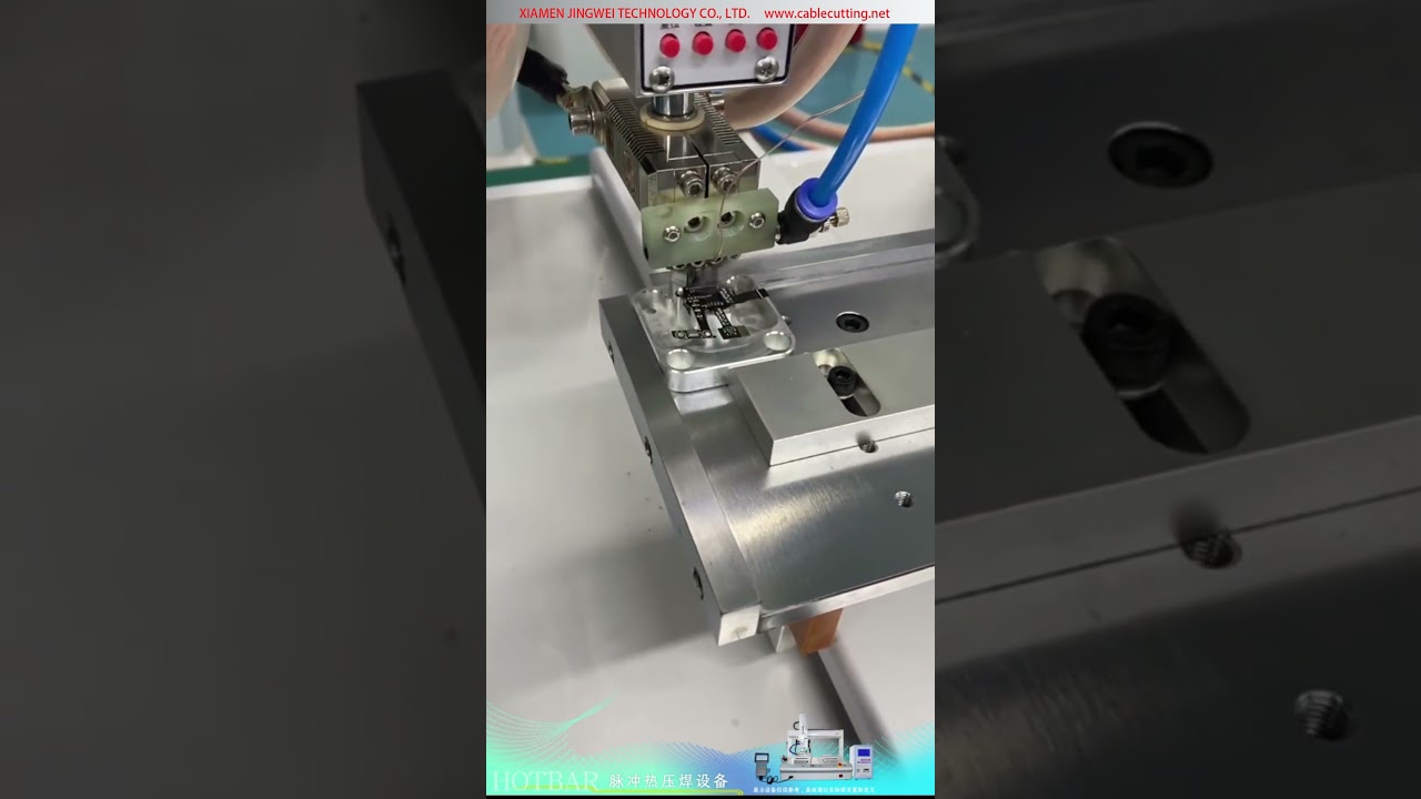 Machine de barre chauffante à chaleur pulsée semi-automatique avec distributeur de flux pour circuit imprimé flexible FPC