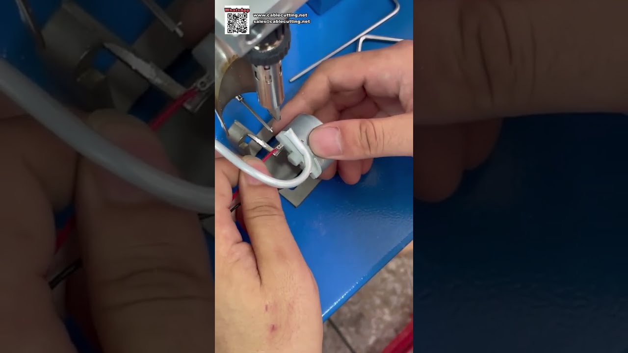 Machine de brasage de fils semi-automatique — Traitement précis des cartes