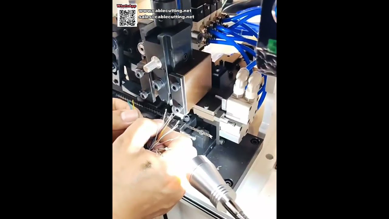 Machine de dénudage et de sertissage de fil unique haute vitesse précision remplace le traitement manuel