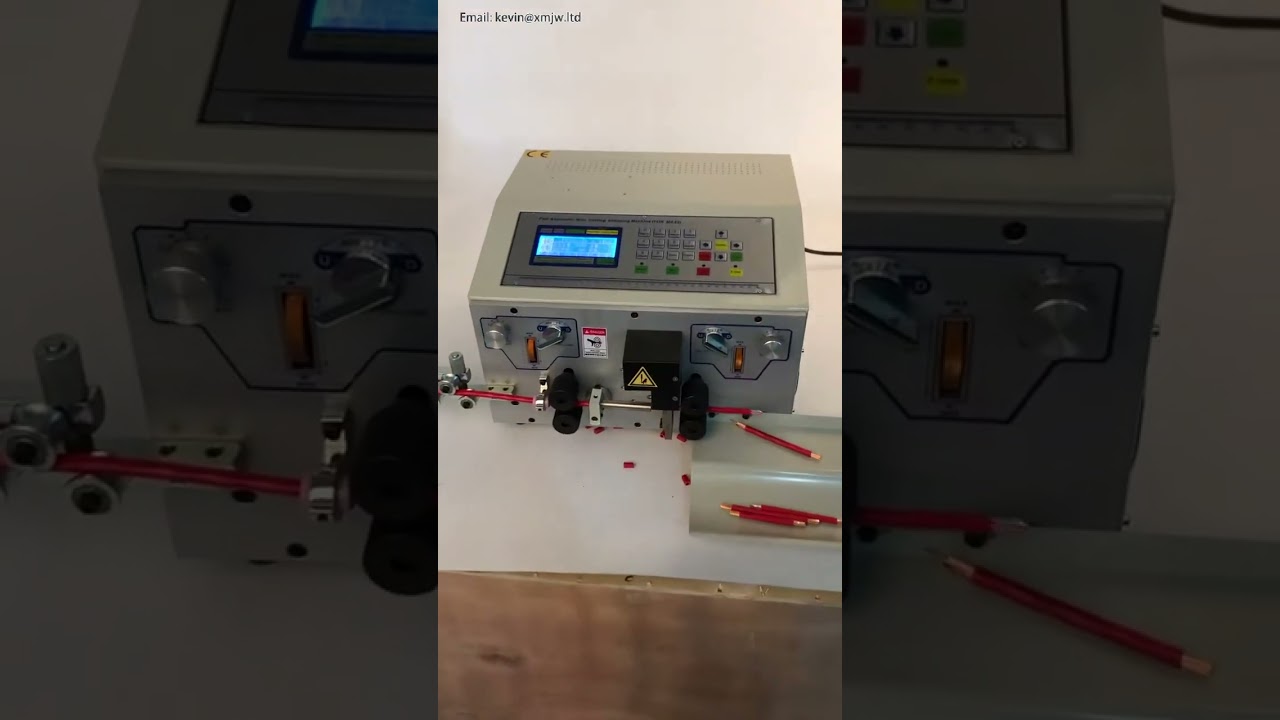 Machine à dénuder automatique SWT508MAX : coupe, sertissage et dénudage de câbles à partir de 0