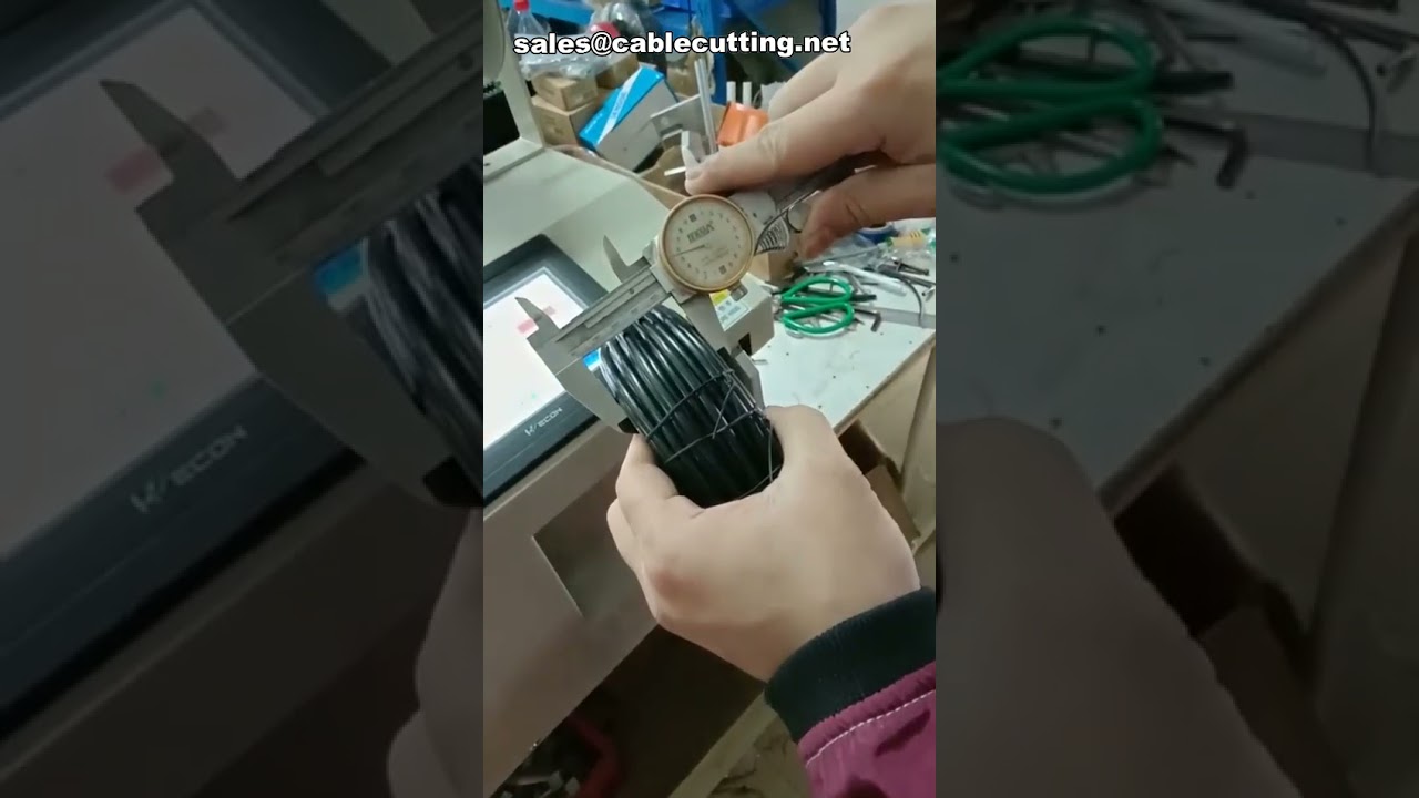 Machine à lier les fils automatique et semi-automatique pour cerclage industriel