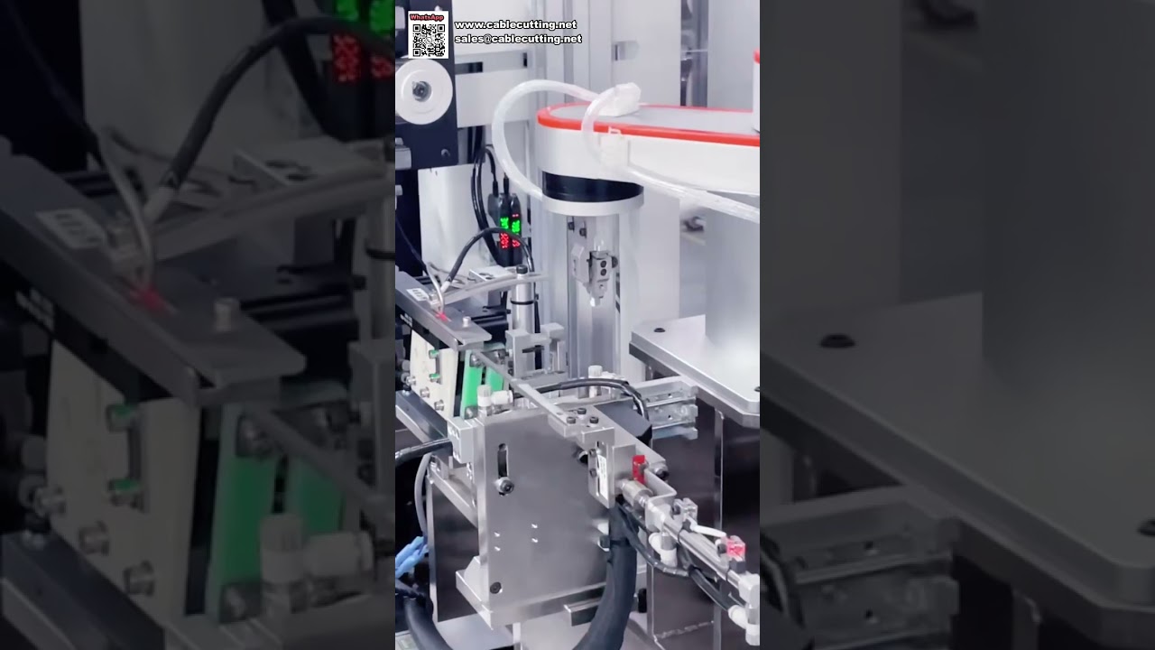 Équipement de traitement de câbles entièrement automatique : alimentation flexible et sertissage de bornes